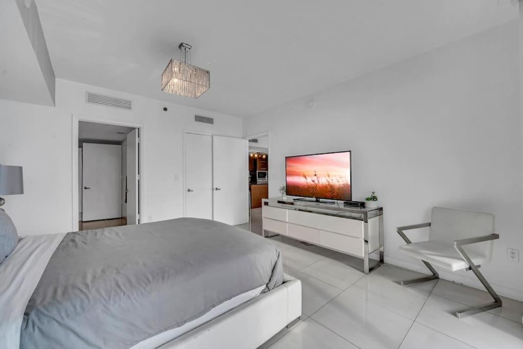 Luxury 1Br Condo W Icon Brickell-Freespa Miami Dış mekan fotoğraf