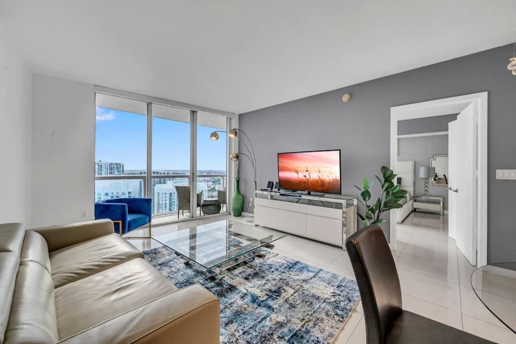 Luxury 1Br Condo W Icon Brickell-Freespa Miami Dış mekan fotoğraf
